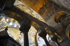 Wenecja. Pięknie zdobione wnętrze Bazyliki św. Marka przy Piazza San Marco. - foto: wnieznane.pl Wenecja. Pięknie zdobione wnętrze Bazyliki św. Marka przy Piazza San Marco. - foto: wnieznane.pl