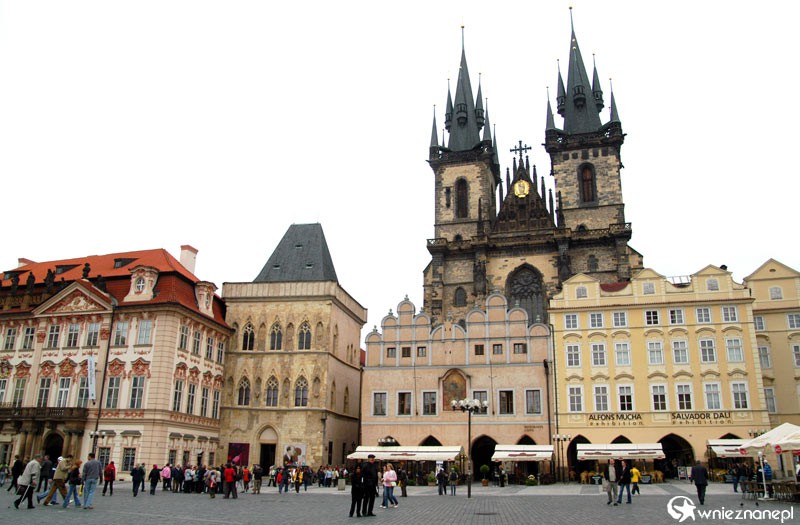 Na głównym rynku Starego Miasta w Pradze. - foto: wnieznane.pl Na głównym rynku Starego Miasta w Pradze. - foto: wnieznane.pl