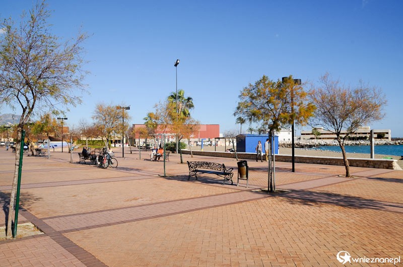 Costa del Sol. Nadmorski bulwar w Fuengiroli. - foto: wnieznane.pl Costa del Sol. Nadmorski bulwar w Fuengiroli. - foto: wnieznane.pl