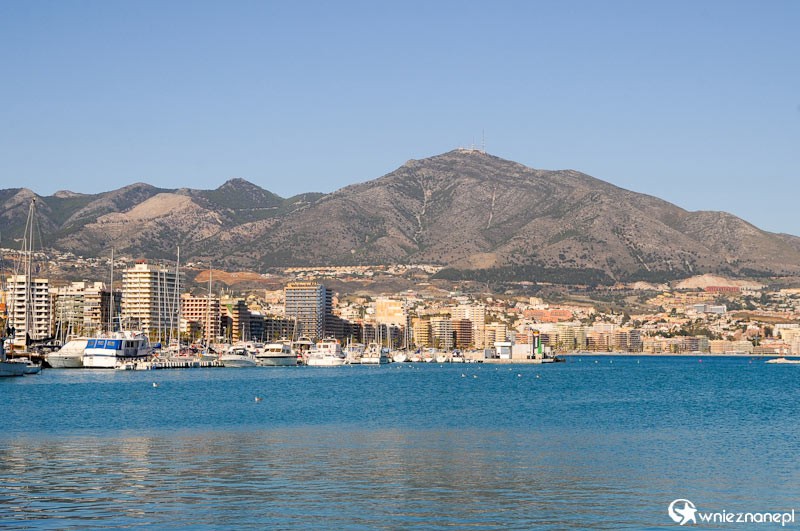 Costa del Sol. Widok na Fuengirolę i góry. - foto: wnieznane.pl Costa del Sol. Widok na Fuengirolę i góry. - foto: wnieznane.pl