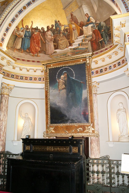 Grecka wyspa Korfu. Wnętrze pałacu Achillion niedaleko Gastouri. - foto: Bodzis Grecka wyspa Korfu. Wnętrze pałacu Achillion niedaleko Gastouri. - foto: Bodzis