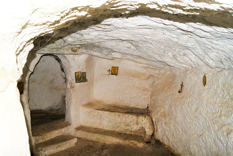 Grecka wyspa Korfu. Kaplica w skale w zamku Angelokastro. - foto: Bodzis Grecka wyspa Korfu. Kaplica w skale w zamku Angelokastro. - foto: Bodzis