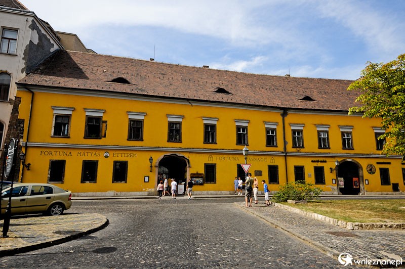 Budapeszt. Fortuna utca na Starym Mieście. - foto: wnieznane.pl Budapeszt. Fortuna utca na Starym Mieście. - foto: wnieznane.pl