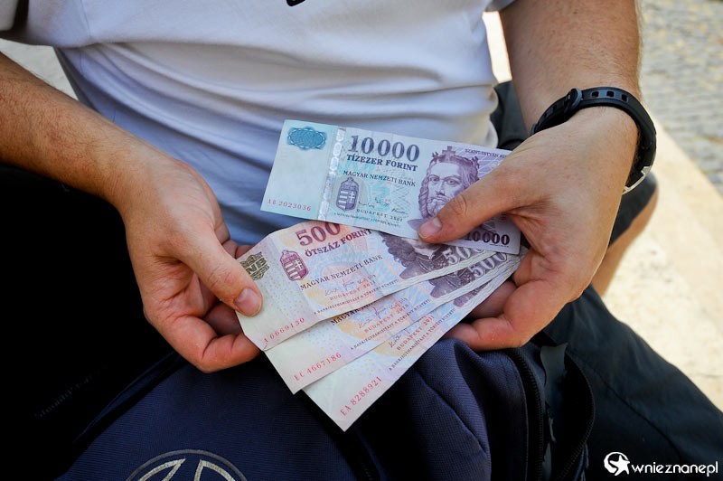 Budapeszt. Węgierskie forinty. - foto: wnieznane.pl Budapeszt. Węgierskie forinty. - foto: wnieznane.pl