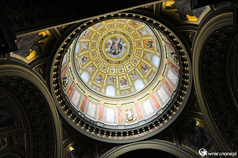 Budapeszt. Przepiękne wnętrze Bazyliki św. Stefana. - foto: wnieznane.pl Budapeszt. Przepiękne wnętrze Bazyliki św. Stefana. - foto: wnieznane.pl