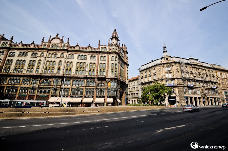 Budapeszt. W centrum miasta... - foto: wnieznane.pl Budapeszt. W centrum miasta... - foto: wnieznane.pl