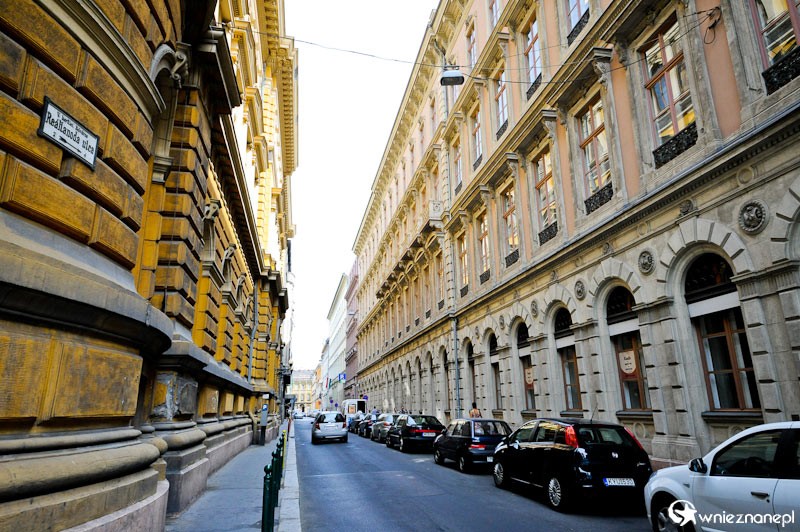 Budapeszt. W centrum miasta. - foto: wnieznane.pl Budapeszt. W centrum miasta. - foto: wnieznane.pl