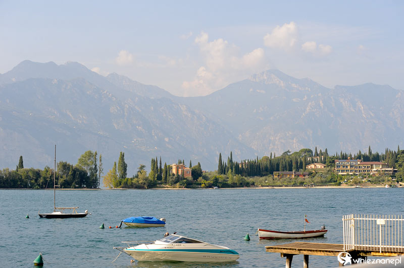 Nad Jeziorem Garda (Lago di Garda). - foto: wnieznane.pl Nad Jeziorem Garda (Lago di Garda). - foto: wnieznane.pl