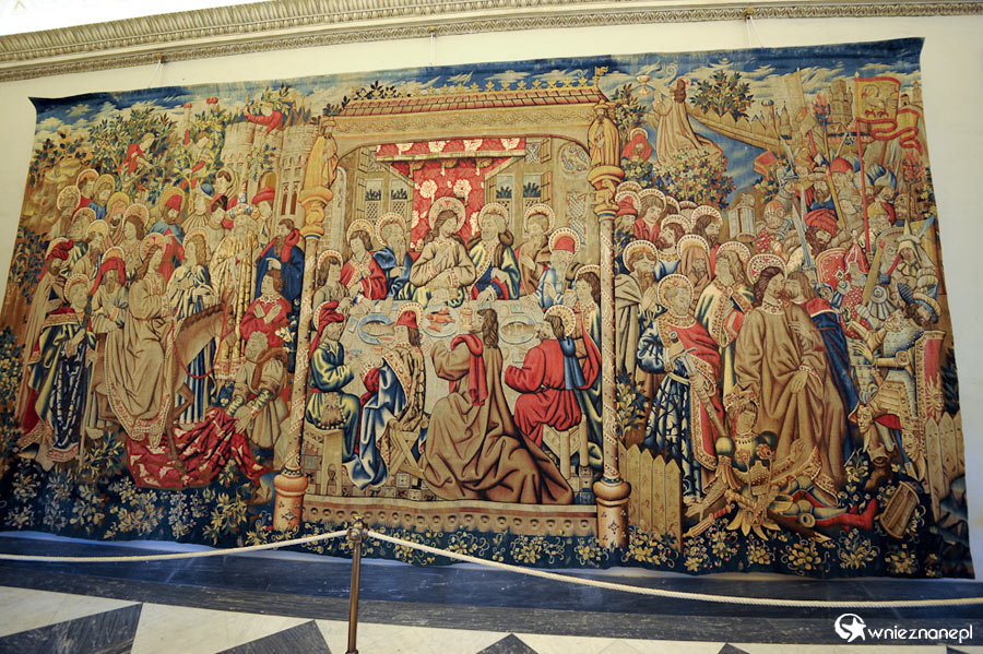 Watykan. Muzea watykańskie - Galeria arrasów. - foto: wnieznane.pl Watykan. Muzea watykańskie - Galeria arrasów. - foto: wnieznane.pl