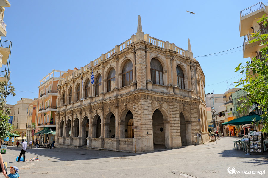 Wyspa Kreta. Wenecka Loggia w Heraklionie. - foto: wnieznane.pl Wyspa Kreta. Wenecka Loggia w Heraklionie. - foto: wnieznane.pl