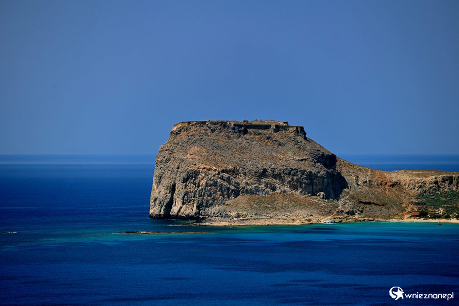 Wyspa Kreta. Widok z Balos na Gramvousę. - foto: wnieznane.pl Wyspa Kreta. Widok z Balos na Gramvousę. - foto: wnieznane.pl