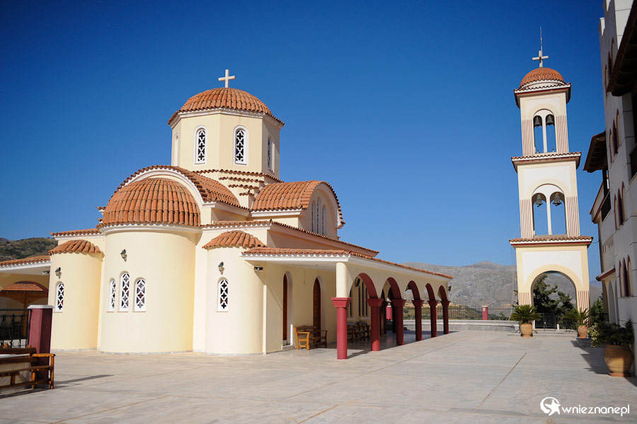 Wyspa Kreta. Piękny kościół w Spili. - foto: wnieznane.pl Wyspa Kreta. Piękny kościół w Spili. - foto: wnieznane.pl