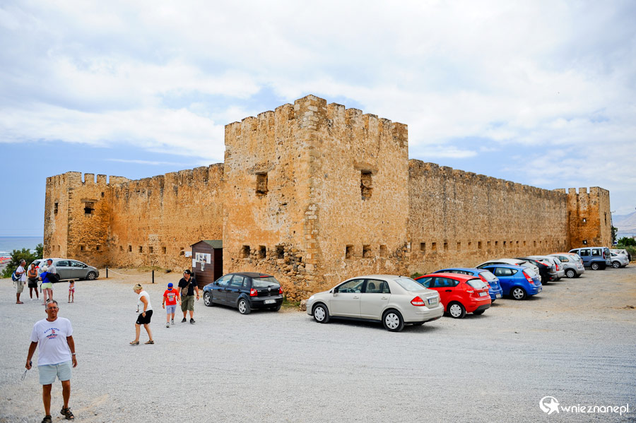 Wyspa Kreta. Ruiny twierdzy Frangokastello. - foto: wnieznane.pl Wyspa Kreta. Ruiny twierdzy Frangokastello. - foto: wnieznane.pl