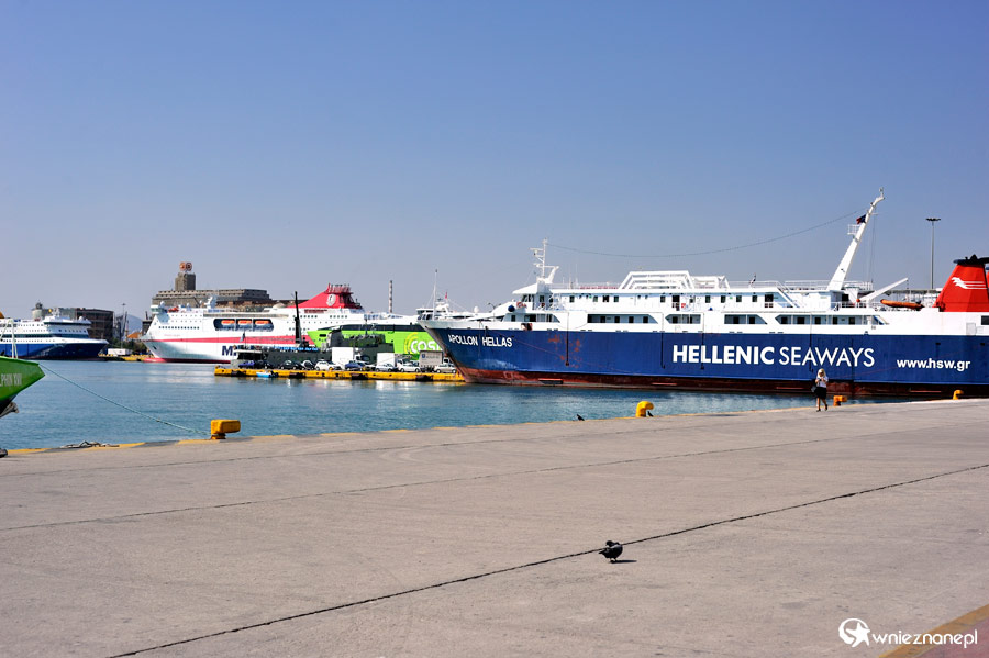 Nabrzeże portowe w Pireusie. - foto: wnieznane.pl Nabrzeże portowe w Pireusie. - foto: wnieznane.pl