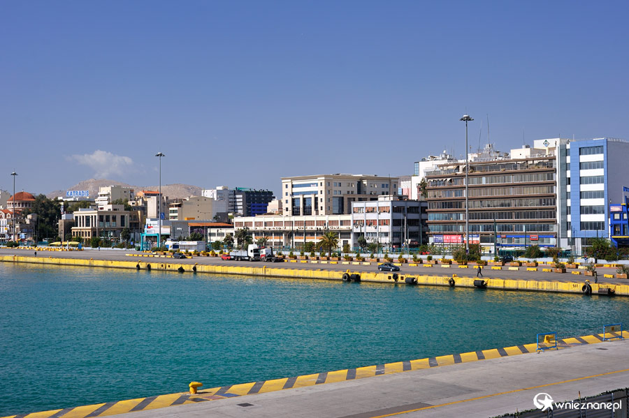 Port w Pireusie. - foto: wnieznane.pl Port w Pireusie. - foto: wnieznane.pl
