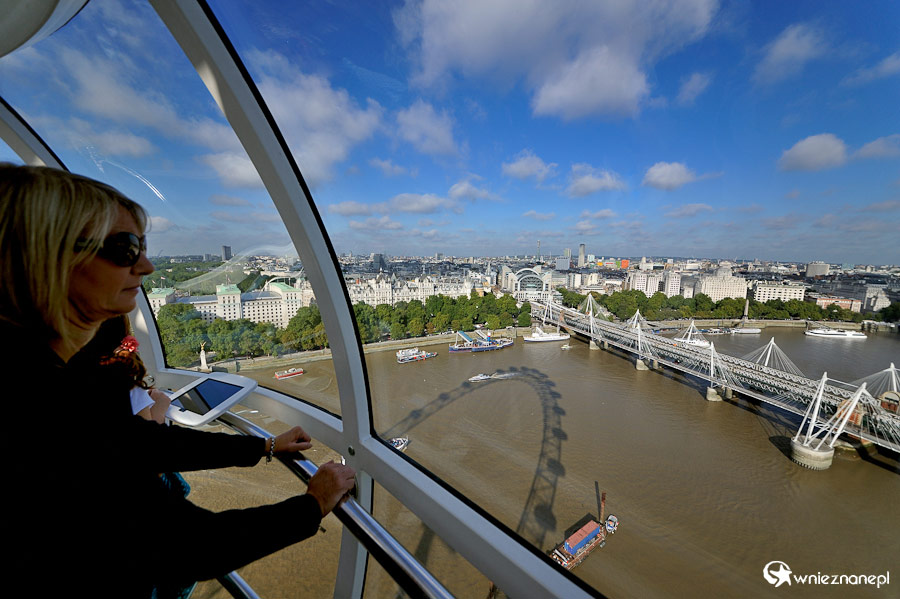 Londyn. Podziwianie miasta z London Eye. - foto: wnieznane.pl Londyn. Podziwianie miasta z London Eye. - foto: wnieznane.pl
