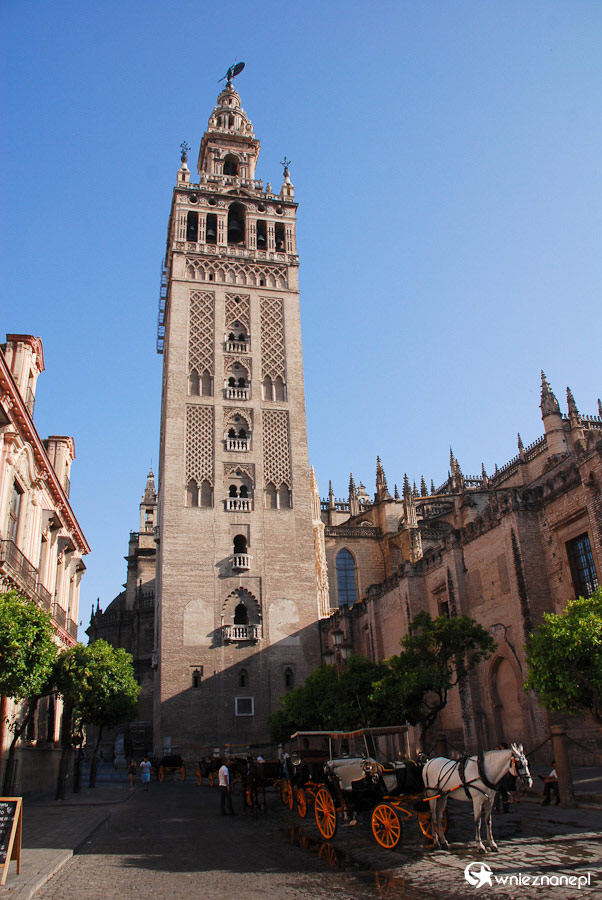 Sewilla. Początki Giraldy sięgają XII wieku. - foto: wnieznane.pl Sewilla. Początki Giraldy sięgają XII wieku. - foto: wnieznane.pl