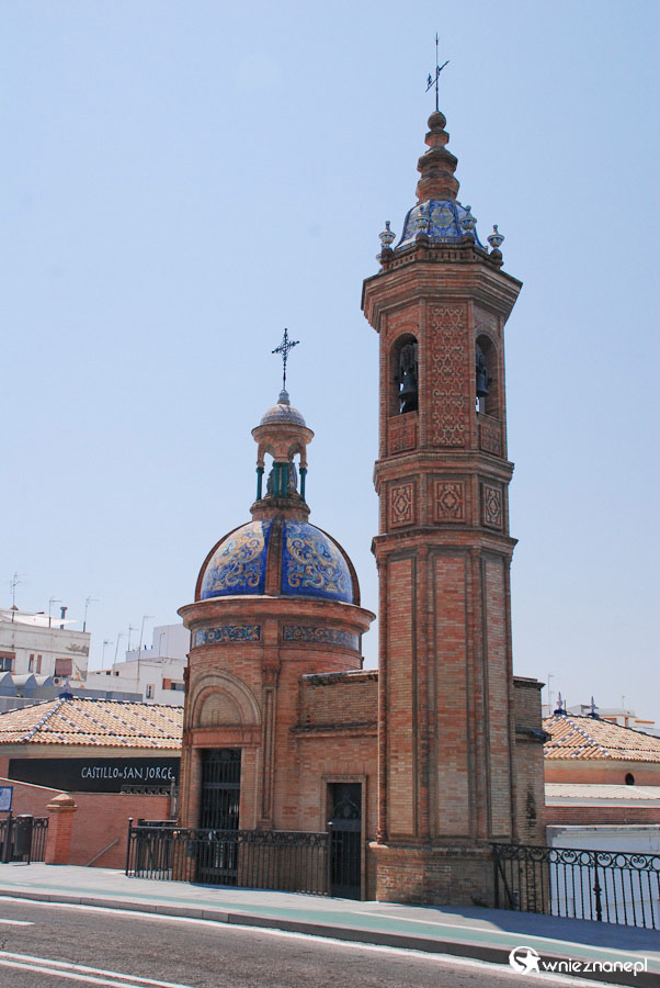 Sewilla. Kościół przy moście Izabeli II nieopodal Zaułku Inkwizycji. - foto: wnieznane.pl Sewilla. Kościół przy moście Izabeli II nieopodal Zaułku Inkwizycji. - foto: wnieznane.pl