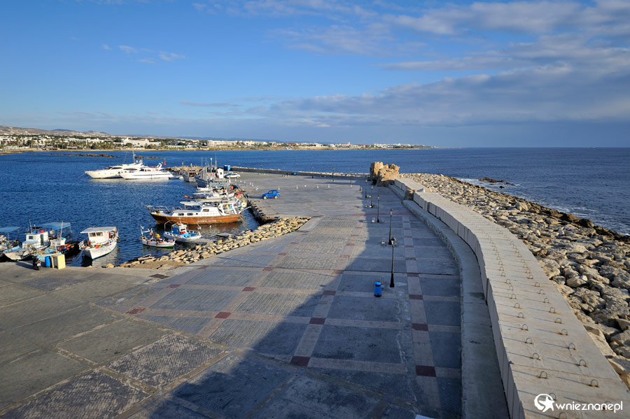 Cypr zimą. Port w Pafos. - foto: wnieznane.pl Cypr zimą. Port w Pafos. - foto: wnieznane.pl