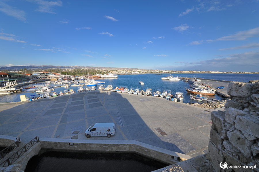 Cypr zimą. Widok z fortecy w Pafos. - foto: wnieznane.pl Cypr zimą. Widok z fortecy w Pafos. - foto: wnieznane.pl