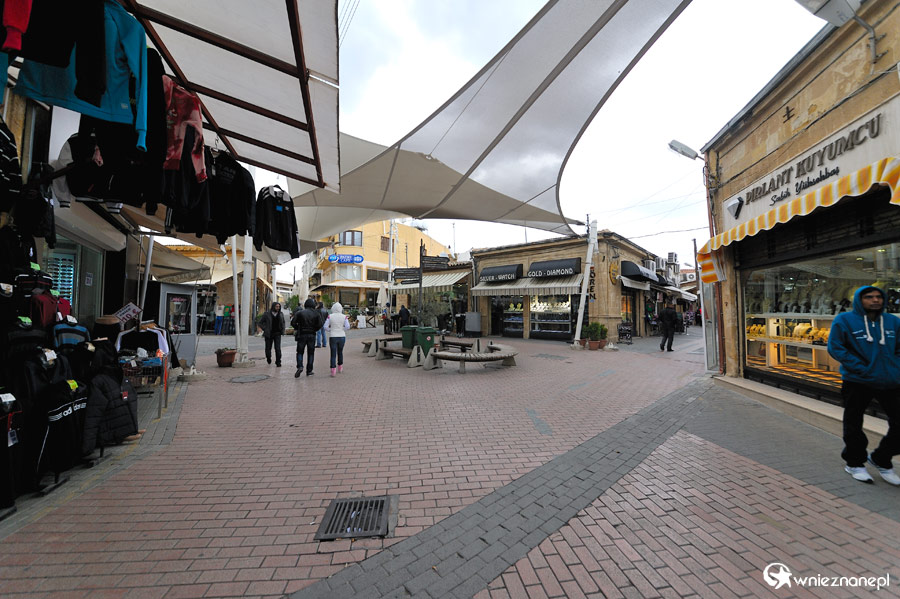 Cypr zimą. Bazar w tureckiej części Nikozji. - foto: wnieznane.pl Cypr zimą. Bazar w tureckiej części Nikozji. - foto: wnieznane.pl