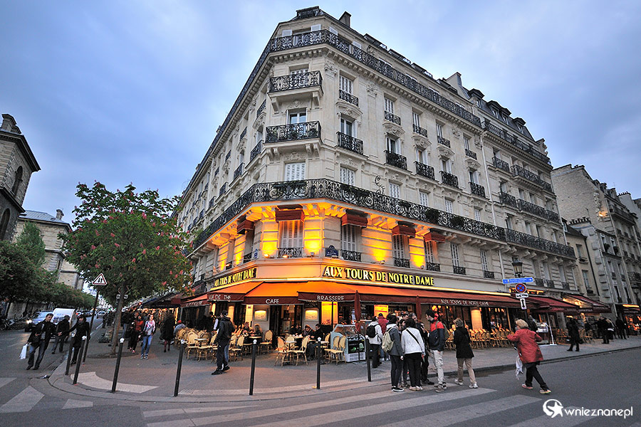 Paryż. Okolice Katedry Notre-Dame. - foto: wnieznane.pl Paryż. Okolice Katedry Notre-Dame. - foto: wnieznane.pl