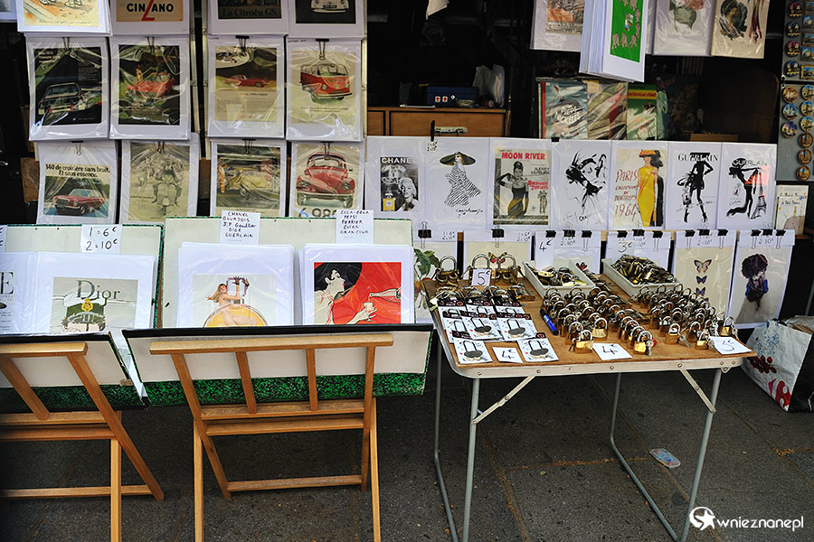 Paryż. Na straganach wzdłuż Sekwany można kupić książki, obrazki czy kłódki. - foto: wnieznane.pl Paryż. Na straganach wzdłuż Sekwany można kupić książki, obrazki czy kłódki. - foto: wnieznane.pl