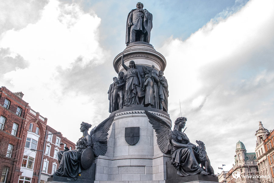 Dublin. Pomnik Daniela O'Connella przy ulicy nazwanej jego imieniem. - foto: wnieznane.pl Dublin. Pomnik Daniela O'Connella przy ulicy nazwanej jego imieniem. - foto: wnieznane.pl