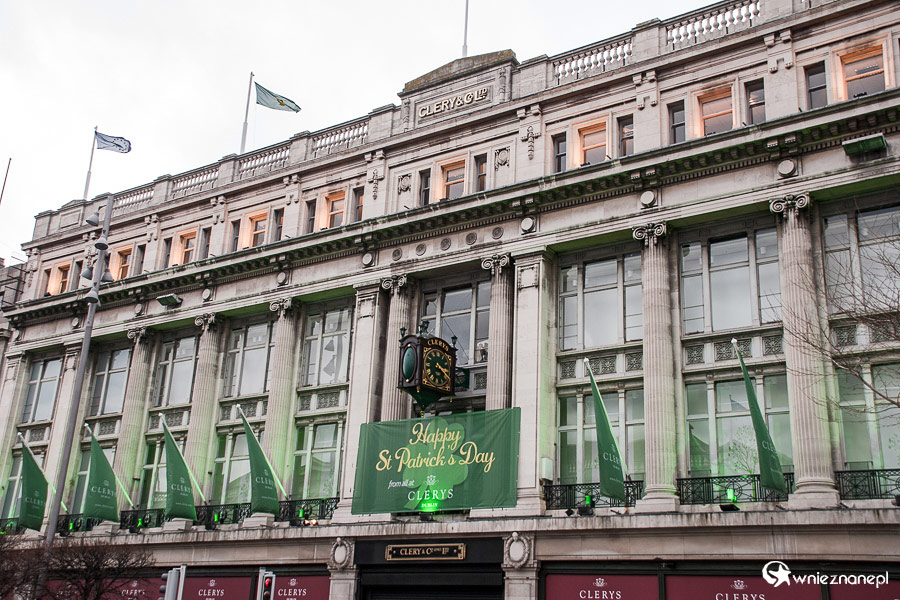 Dublin. Dom handlowy Clerys gotowy na dzień św. Patryka. - foto: wnieznane.pl Dublin. Dom handlowy Clerys gotowy na dzień św. Patryka. - foto: wnieznane.pl