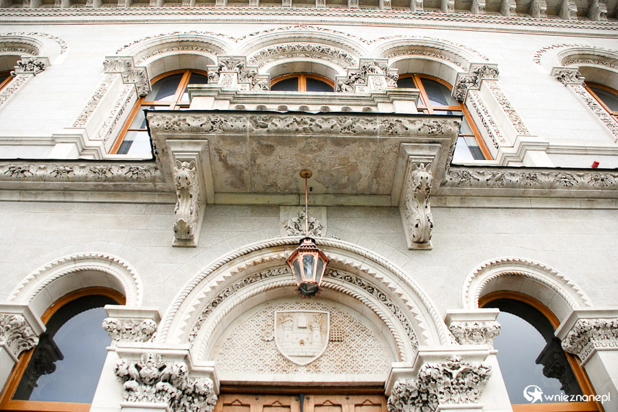 Dublin. Trinity College. Piękne zdobienia wydziału geologii i geografii. - foto: wnieznane.pl Dublin. Trinity College. Piękne zdobienia wydziału geologii i geografii. - foto: wnieznane.pl