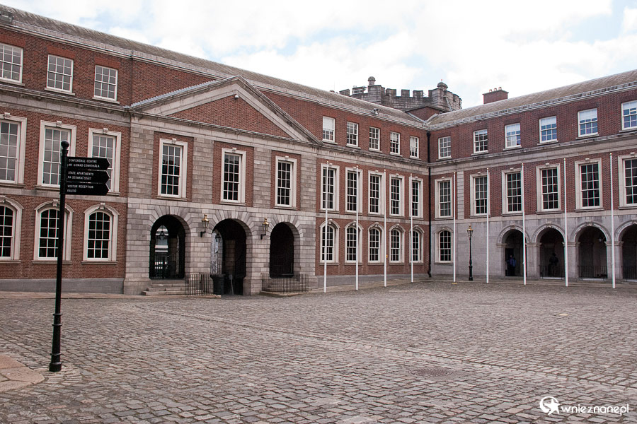 Dublin. Dublin Castle. Upper Castle Yard, czyli dziedziniec zamku. - foto: wnieznane.pl Dublin. Dublin Castle. Upper Castle Yard, czyli dziedziniec zamku. - foto: wnieznane.pl