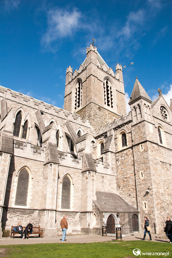 Dublin. Christ Church Cathedral jest mieszanką XII i XIII-wiecznych styli. - foto: wnieznane.pl Dublin. Christ Church Cathedral jest mieszanką XII i XIII-wiecznych styli. - foto: wnieznane.pl