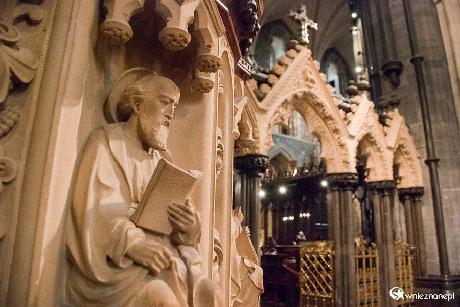 Dublin. Christ Church Cathedral. Rzeźba na ambonie. - foto: wnieznane.pl Dublin. Christ Church Cathedral. Rzeźba na ambonie. - foto: wnieznane.pl