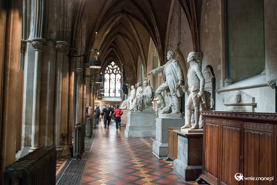 Dublin. St. Patrick's Cathedral upamiętnia zasłużonych dla miasta i kraju. - foto: wnieznane.pl Dublin. St. Patrick's Cathedral upamiętnia zasłużonych dla miasta i kraju. - foto: wnieznane.pl