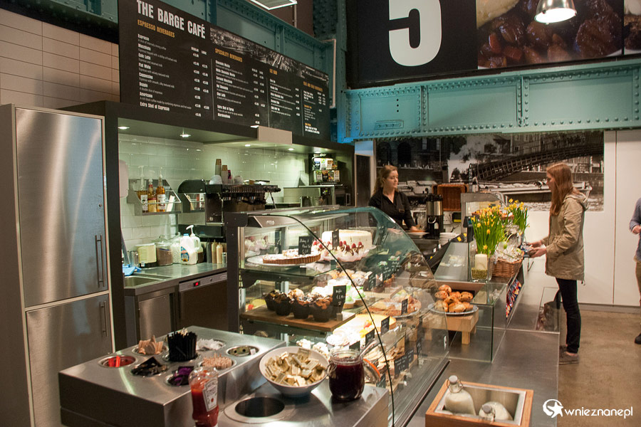 Dublin. Guinness Storehouse. Głodni i spragnieni mogą wrzucić coś na ząb. - foto: wnieznane.pl Dublin. Guinness Storehouse. Głodni i spragnieni mogą wrzucić coś na ząb. - foto: wnieznane.pl