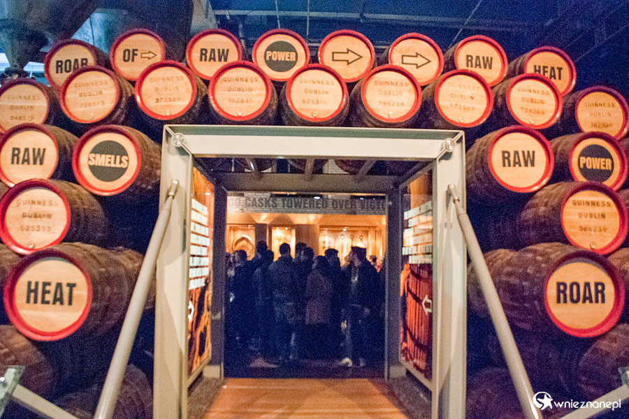 Dublin. Guinness Storehouse. Kilka słów poświęcono również samym beczkom. - foto: wnieznane.pl Dublin. Guinness Storehouse. Kilka słów poświęcono również samym beczkom. - foto: wnieznane.pl