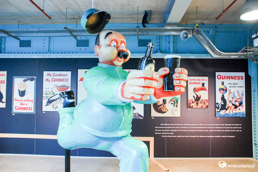 Dublin. Guinness Storehouse. W muzeum dowiemy się również jak niegdyś reklamowano piwo. - foto: wnieznane.pl Dublin. Guinness Storehouse. W muzeum dowiemy się również jak niegdyś reklamowano piwo. - foto: wnieznane.pl