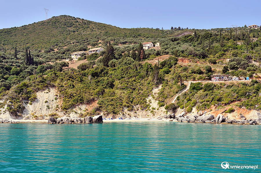 Zakynthos. Plaża Xigia widziana od strony morza. - foto: wnieznane.pl Zakynthos. Plaża Xigia widziana od strony morza. - foto: wnieznane.pl