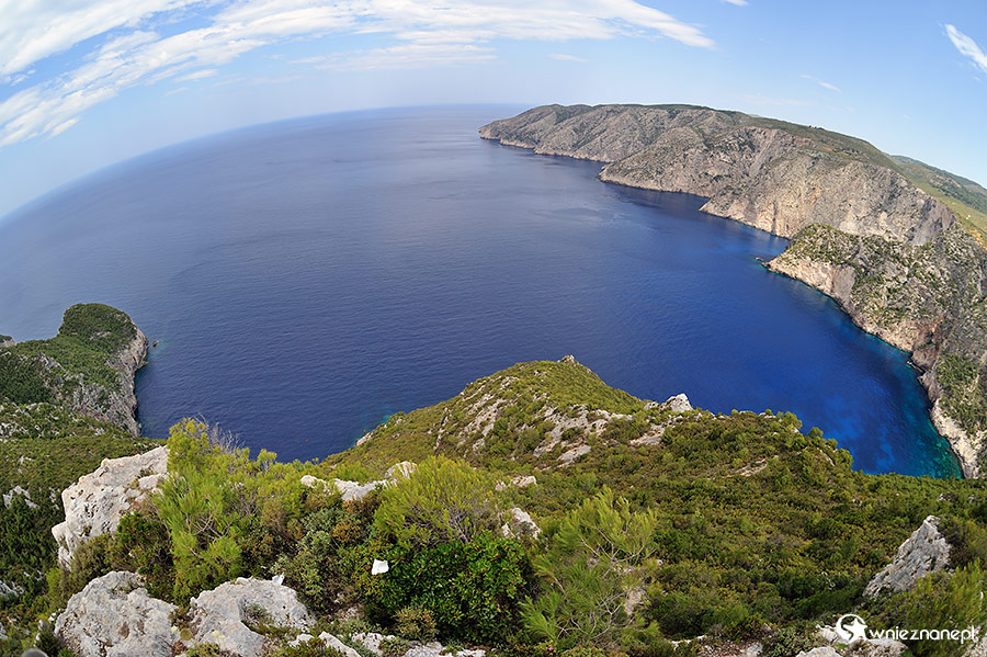 Zakynthos. Kambi to jeden z lepszych punktów do obserwowania zachodu słońca. - foto: wnieznane.pl Zakynthos. Kambi to jeden z lepszych punktów do obserwowania zachodu słońca. - foto: wnieznane.pl