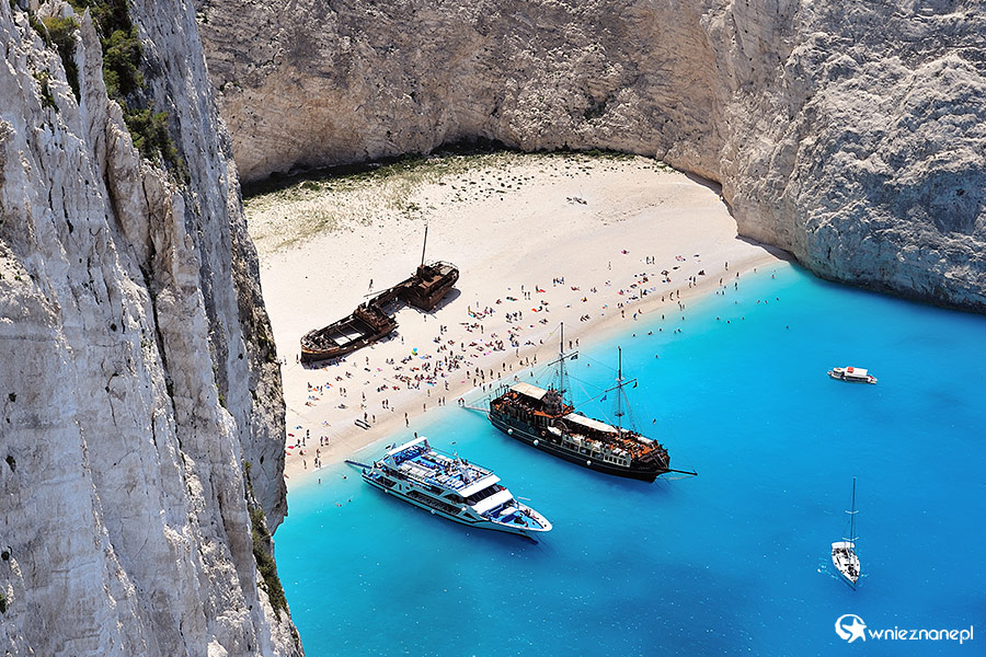 Zakynthos. Zatoka Wraku widziana z klifu. - foto: wnieznane.pl Zakynthos. Zatoka Wraku widziana z klifu. - foto: wnieznane.pl