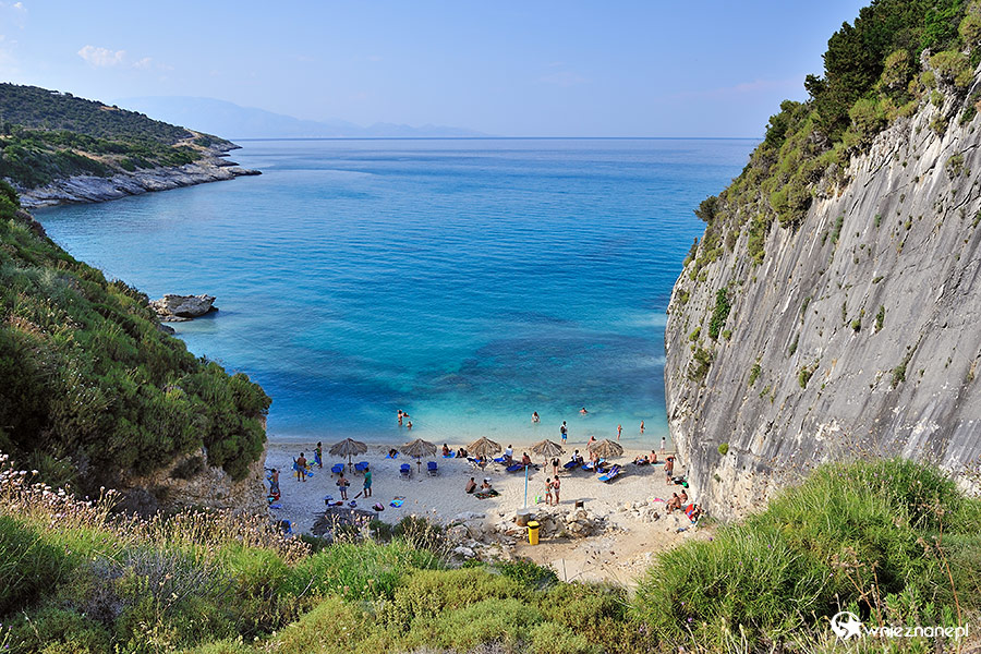 Zakynthos. Plaża Xigia widziana z góry. - foto: wnieznane.pl Zakynthos. Plaża Xigia widziana z góry. - foto: wnieznane.pl