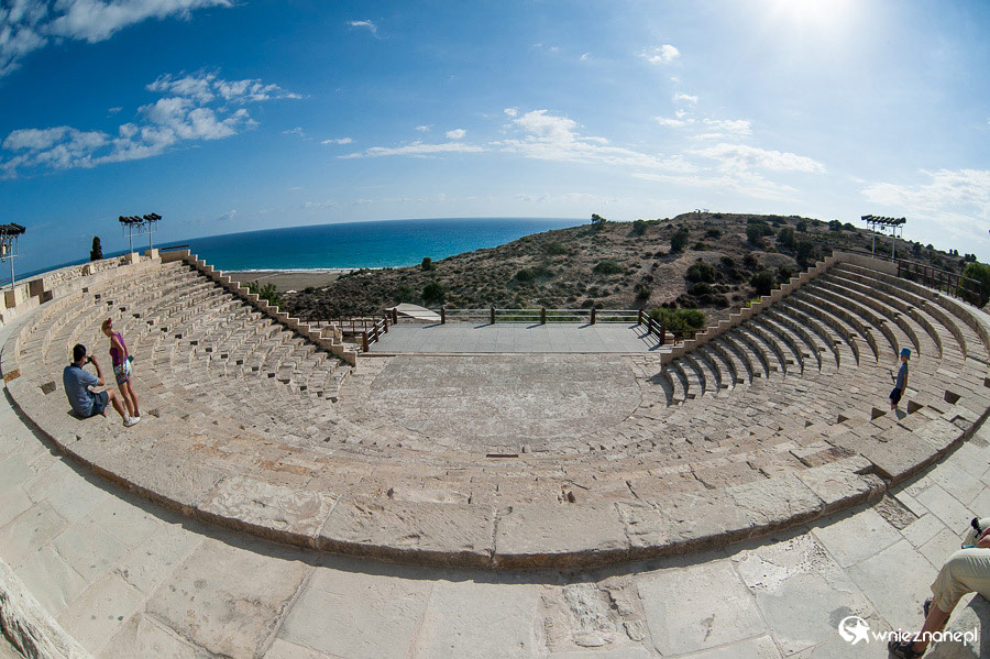 Cypr latem. Starożytny teatr w Kourion. - foto: wnieznane.pl Cypr latem. Starożytny teatr w Kourion. - foto: wnieznane.pl