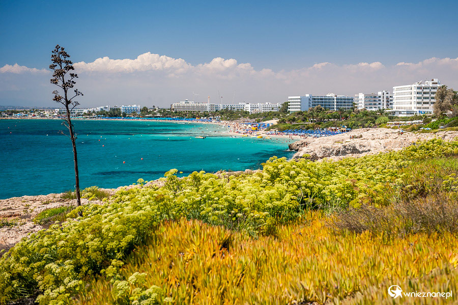 Cypr latem. Ayia Napa od strony Cape Greko. - foto: wnieznane.pl Cypr latem. Ayia Napa od strony Cape Greko. - foto: wnieznane.pl