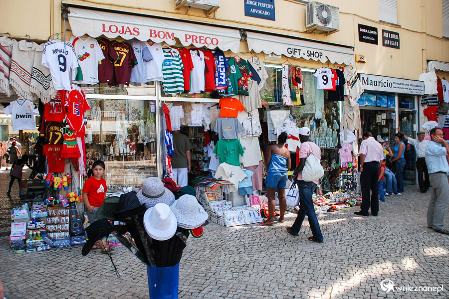 Fatima. Takie obrazki również są wpisane w wyjątkowość tego miejsca. - foto: wnieznane.pl Fatima. Takie obrazki również są wpisane w wyjątkowość tego miejsca. - foto: wnieznane.pl