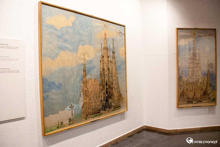 Barcelona. Sagrada Familia. W części muzealnej obejrzymy m.in. obrazy świątyni. - foto: wnieznane.pl Barcelona. Sagrada Familia. W części muzealnej obejrzymy m.in. obrazy świątyni. - foto: wnieznane.pl