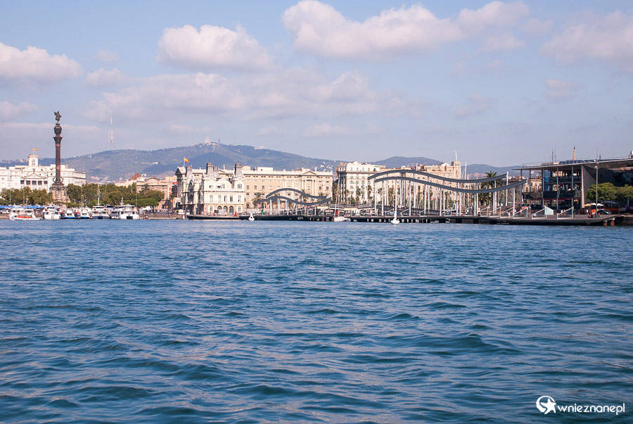 Barcelona. Kręcąc się po okolicach portu. - foto: wnieznane.pl Barcelona. Kręcąc się po okolicach portu. - foto: wnieznane.pl