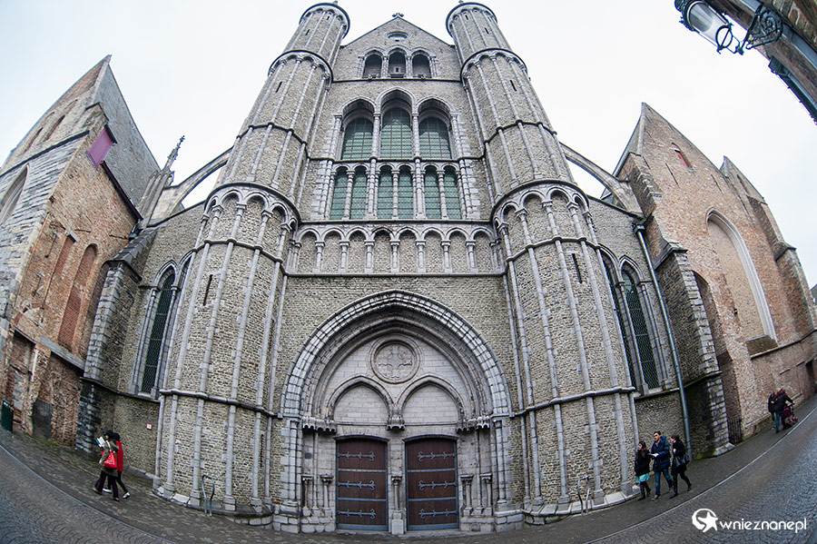 Brugia (Brugge). Kościół Onze-Lieve-Vrouwekerk. - foto: wnieznane.pl Brugia (Brugge). Kościół Onze-Lieve-Vrouwekerk. - foto: wnieznane.pl