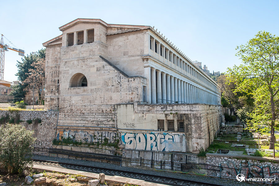 Ateny. Na terenie starożytnej Agory - Stoa Attalosa. - foto: wnieznane.pl Ateny. Na terenie starożytnej Agory - Stoa Attalosa. - foto: wnieznane.pl