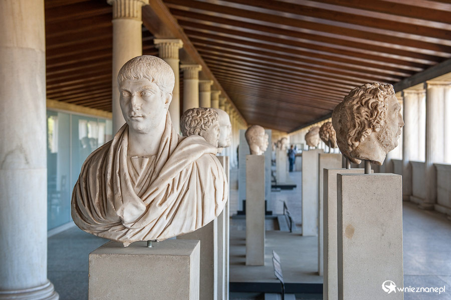 Ateny. Na terenie starożytnej Agory - Stoa Attalosa. - foto: wnieznane.pl Ateny. Na terenie starożytnej Agory - Stoa Attalosa. - foto: wnieznane.pl