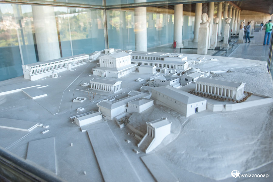 Ateny. Na terenie starożytnej Agory - Stoa Attalosa. Makieta dawnych Aten. - foto: wnieznane.pl Ateny. Na terenie starożytnej Agory - Stoa Attalosa. Makieta dawnych Aten. - foto: wnieznane.pl